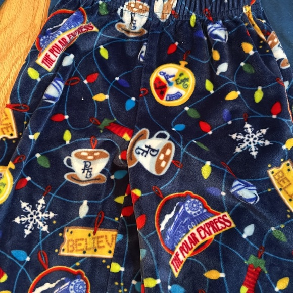 Polar Express PJ Set, 4/5Y - Picture 3 of 6